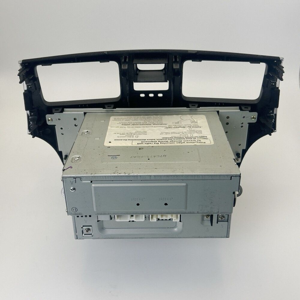 02-06 Lexus ES330 ES300 Pioneer Stereo Radio 6 Disc 86120-33511 OEM FX-MG8517ZT - Picture 2 of 6